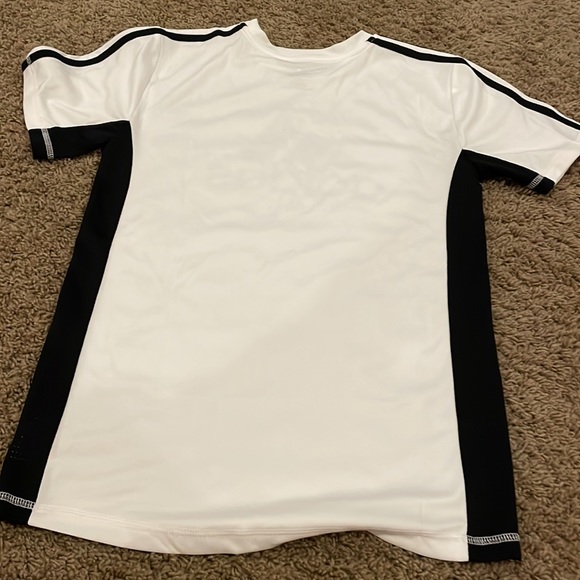 Adidas shirts - Picture 10 of 10